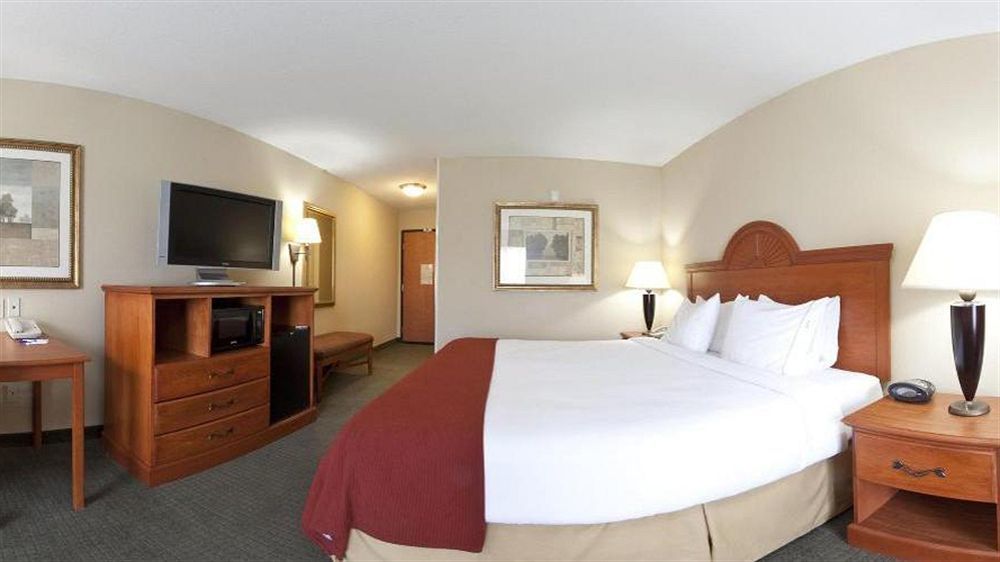 Holiday Inn Express Mineral Wells By Ihg Parkersburg Dış mekan fotoğraf