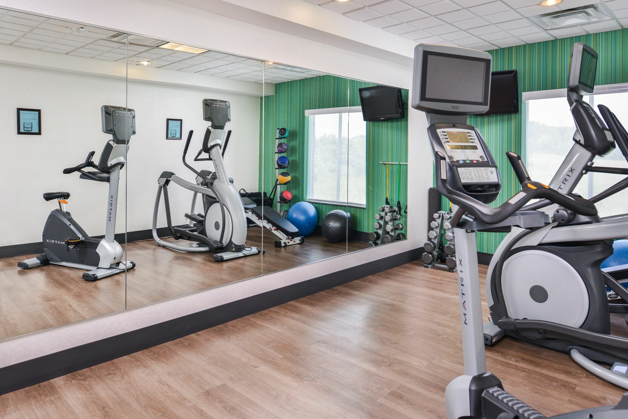 Holiday Inn Express Mineral Wells By Ihg Parkersburg Dış mekan fotoğraf