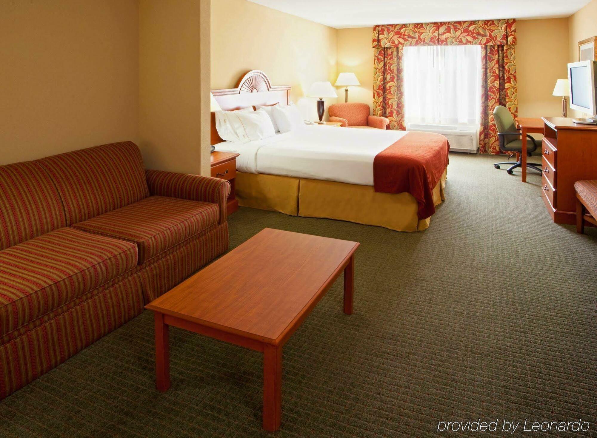Holiday Inn Express Mineral Wells By Ihg Parkersburg Dış mekan fotoğraf